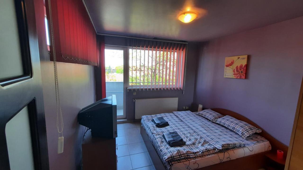 Spacious, Modern Condo In New Villa - Sleeps 6 Bucureşti Exterior foto