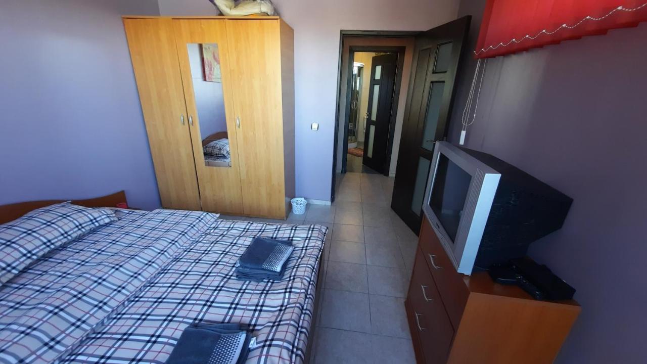 Spacious, Modern Condo In New Villa - Sleeps 6 Bucureşti Exterior foto